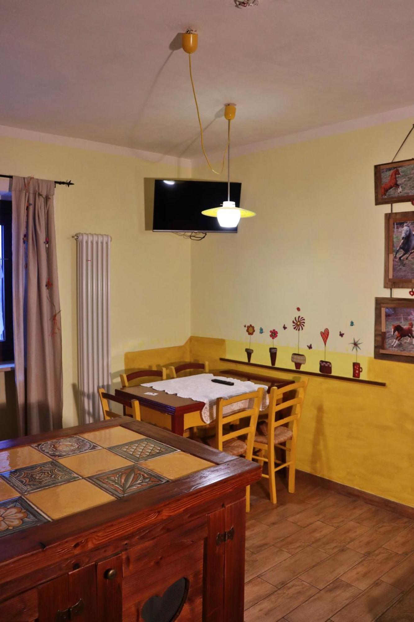 Chevres A Cheval - Apartment Αόστα Εξωτερικό φωτογραφία